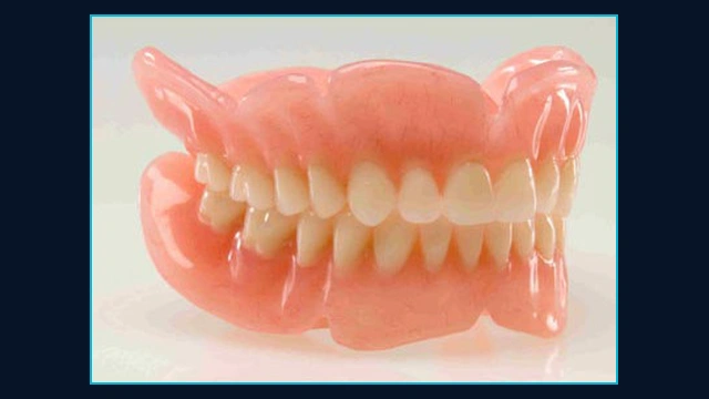 Complete Upper and Lower Denture Prosthesis Set